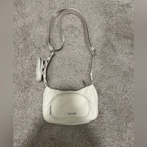Lululemon Nano Pouch Crossbody